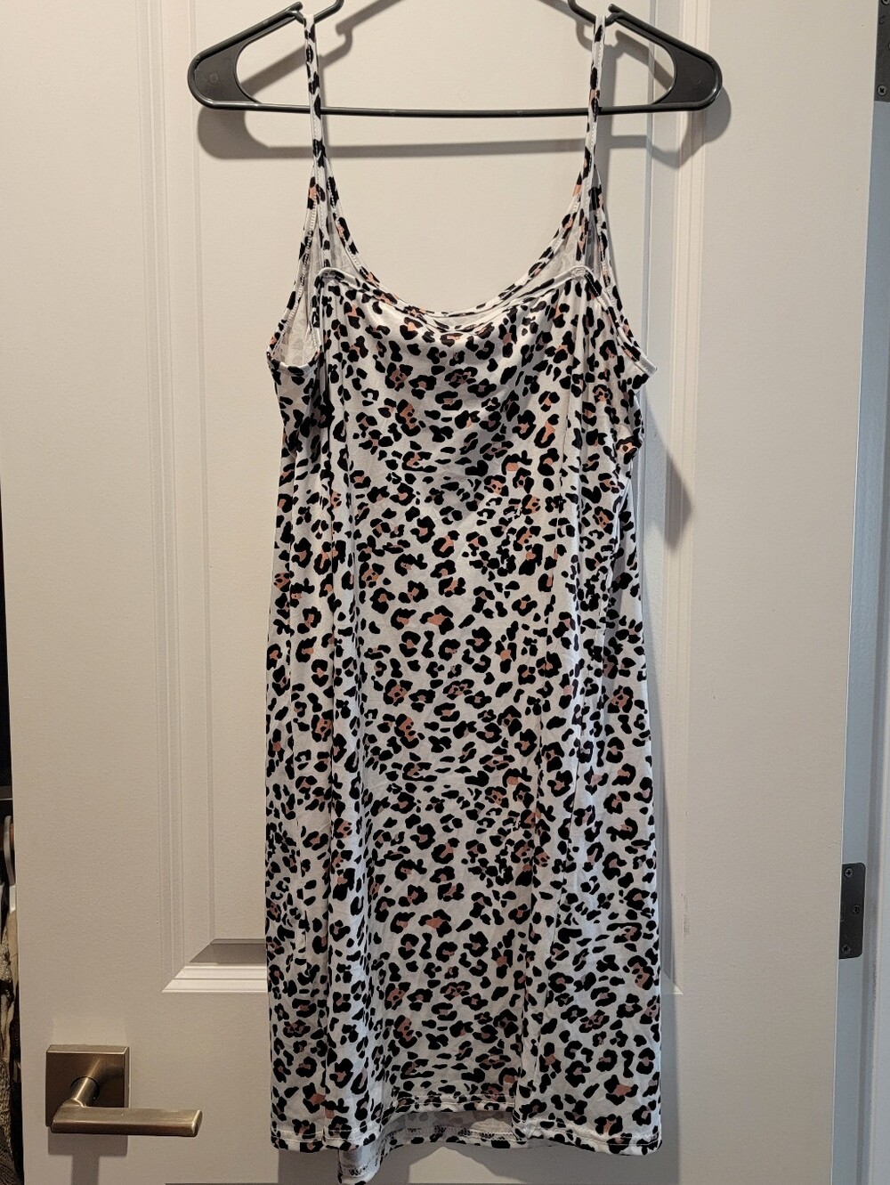 Leopard print satin dress - Picture 3 of 5
